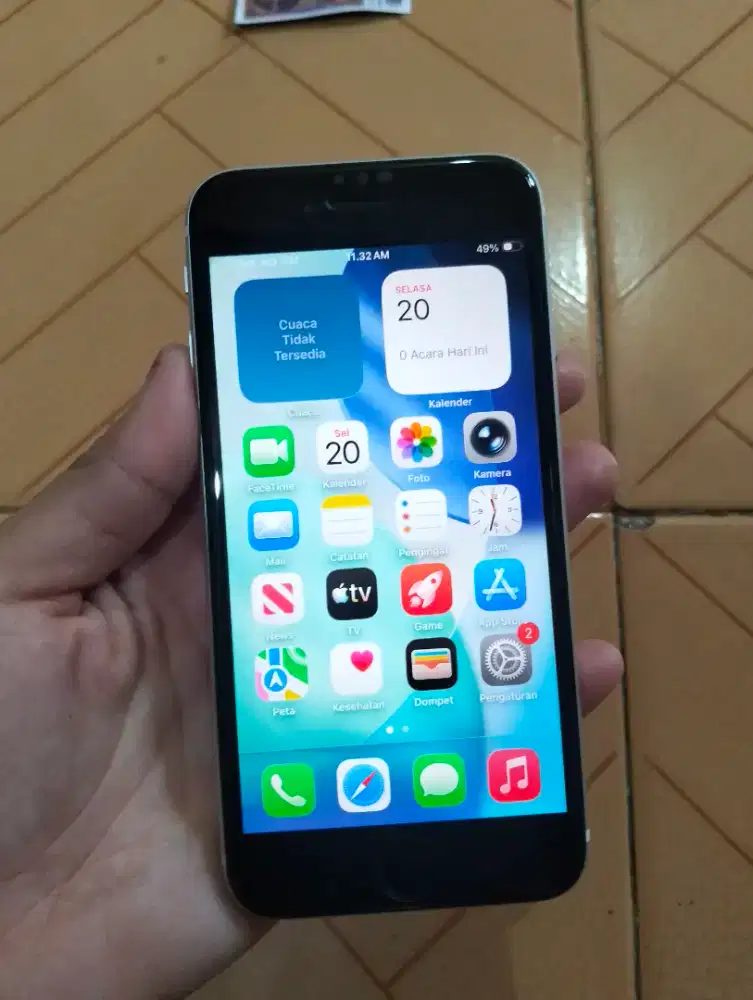 iPhone SE 128 inter wifi only