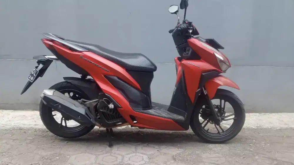 Vario 150 key less CBS iss km 30rb