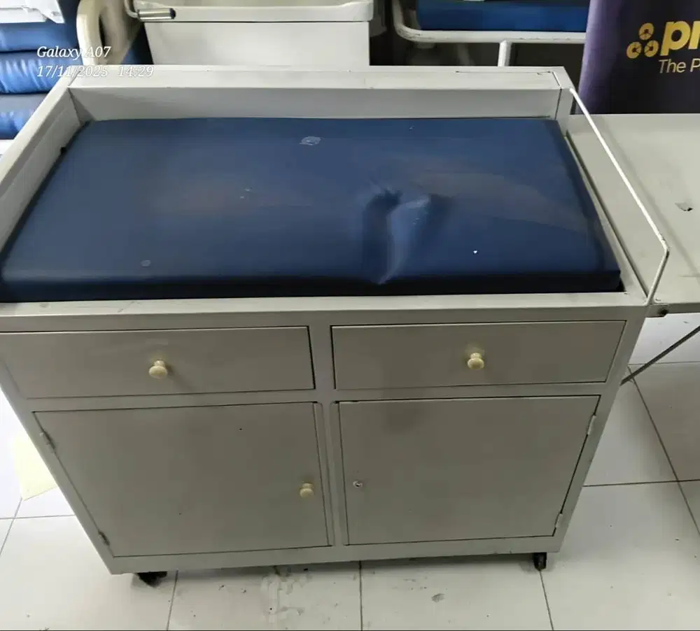 Baby Bed/ Bed Bayi/ Bed Lemari untuk RS/ Bidan/ Klinik/ RS