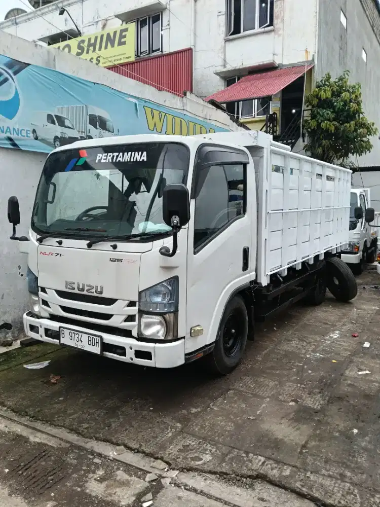 Isuzu GIGA NLR71 ps125 engkel Long bak kayu 2017