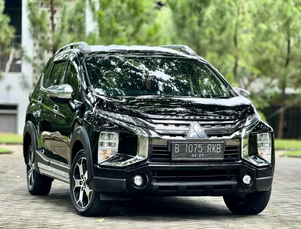 DP 15 jt! Mitsubishi Xpander Cross Matic 2021 Premium Package Antik!!