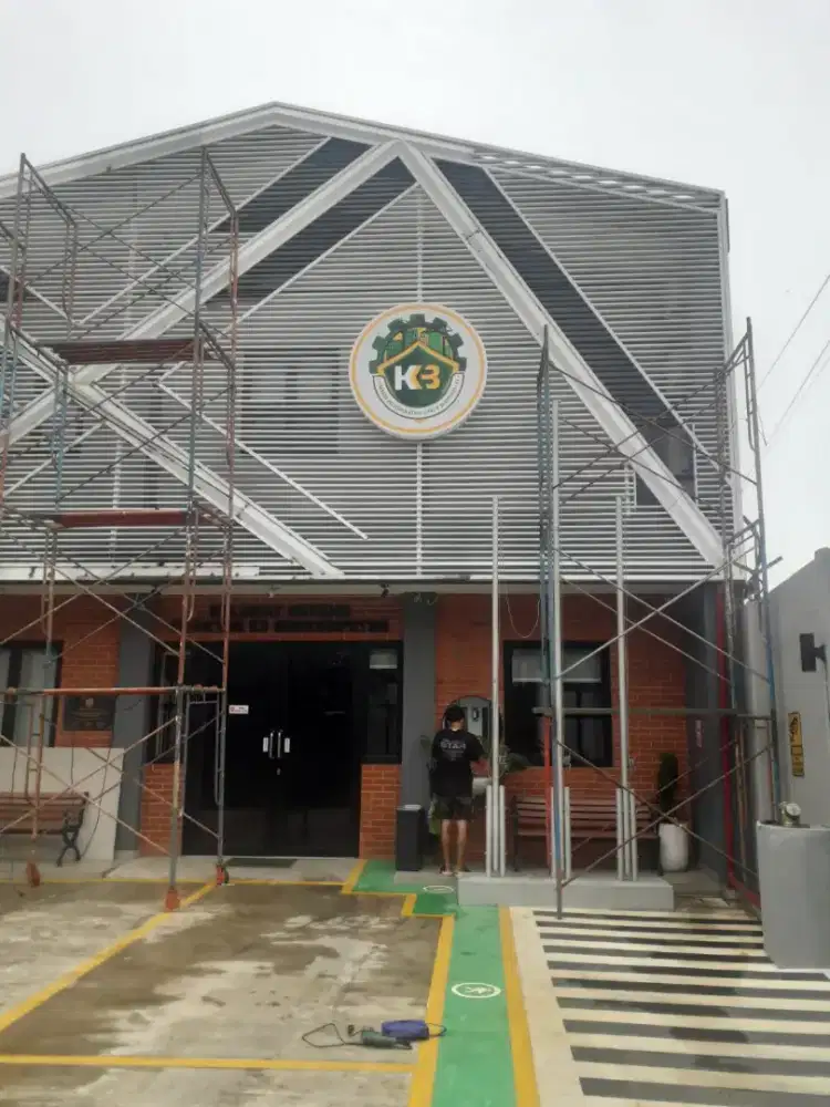 Butuh neon box/huruf timbul segera merapat