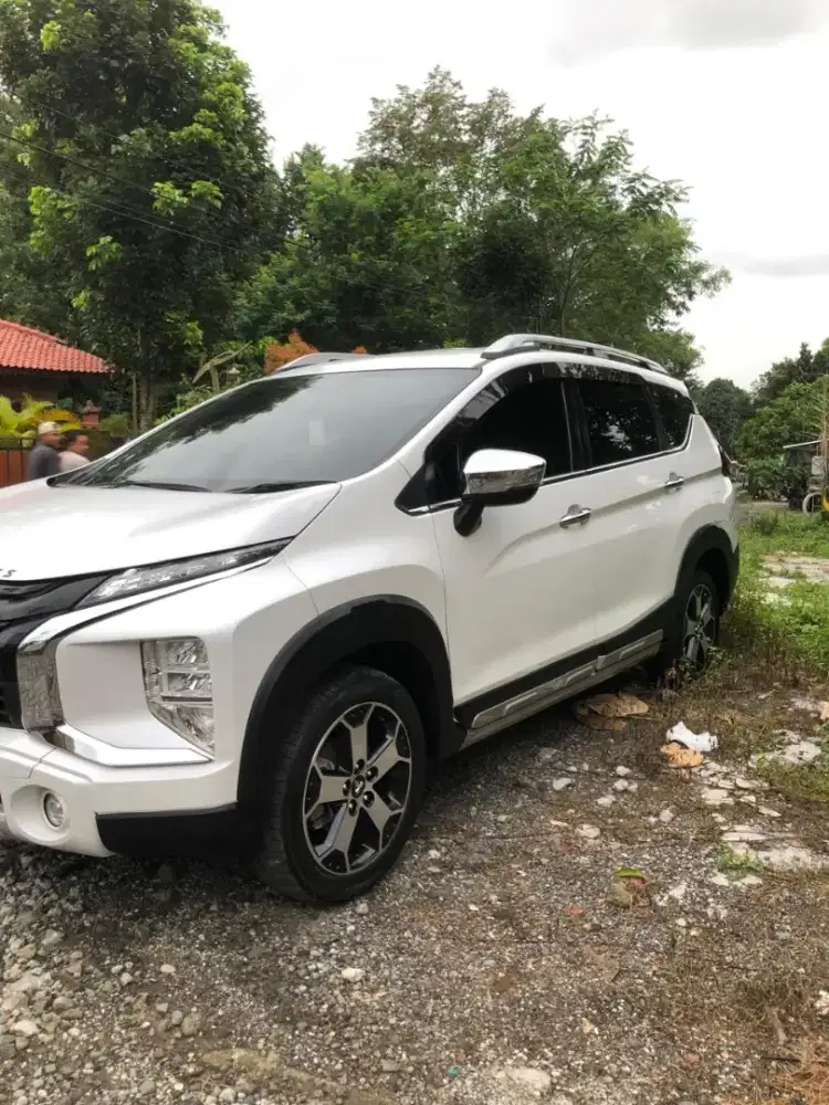 Xpander croos premium matic original