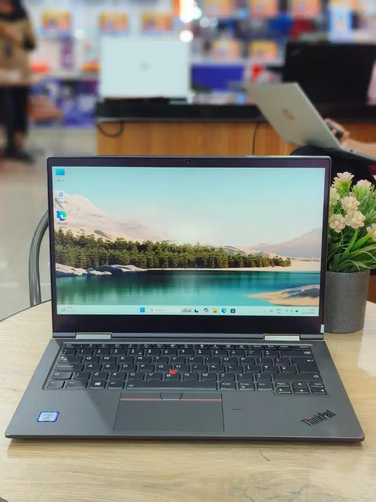 LAPTOP LENOVO X1 YOGA