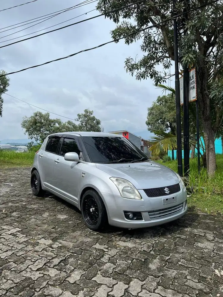 Suzuki Swift M/T 2011