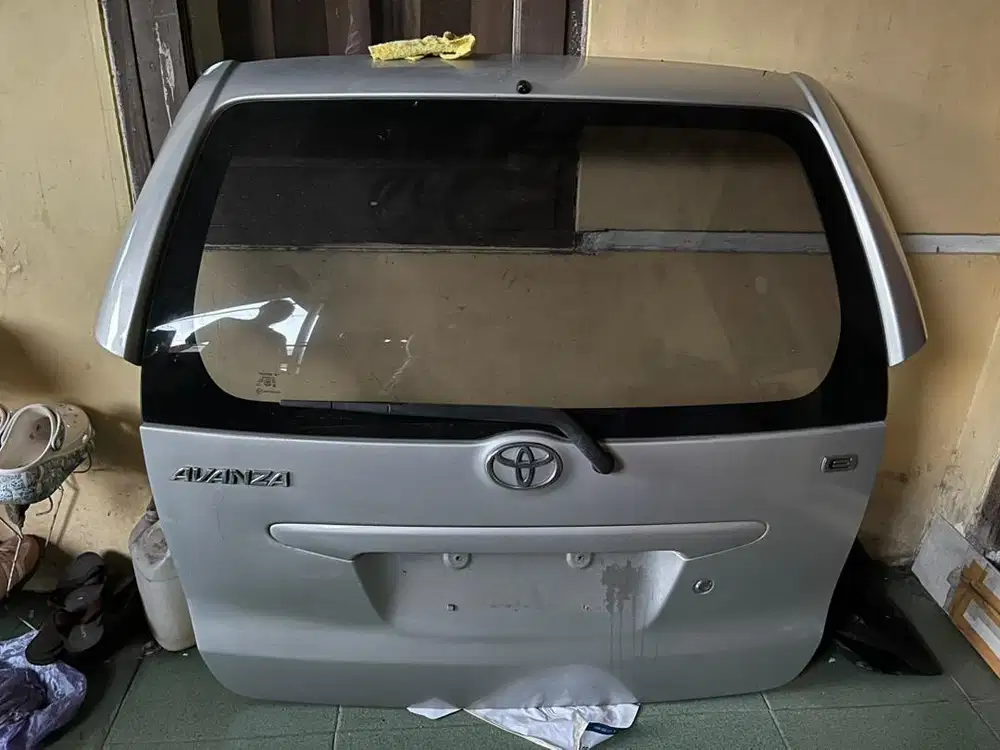 Pintu Belakang Avanza 2005 Bekas