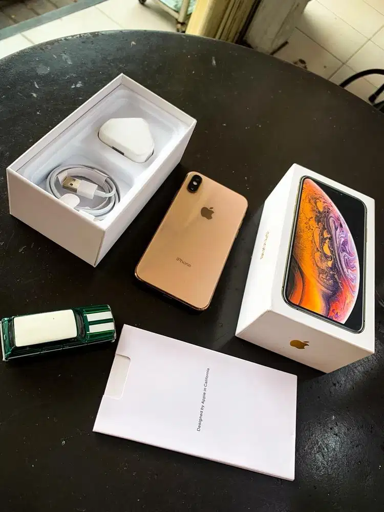 CEPAT! iPhone XS 256GB Fullset MULUS !