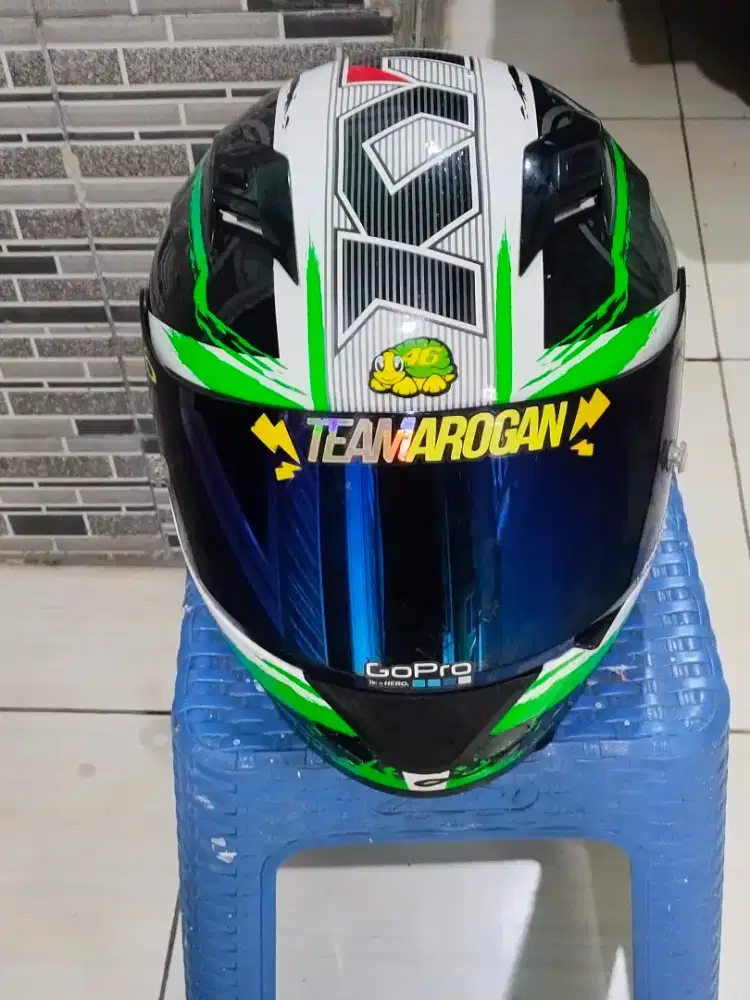 Helm Fullface KYT R10