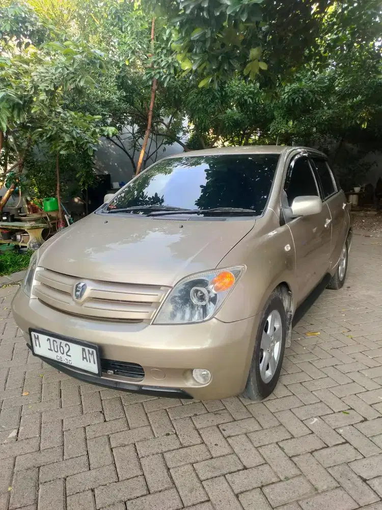 Toyota IST 2004 Matic Antik Plat Baru Istimewa