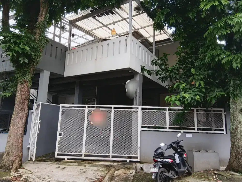 JUAL RUMAH DALAM KOMPLEK ELIT DEKAT PEMKOT CIMAHI