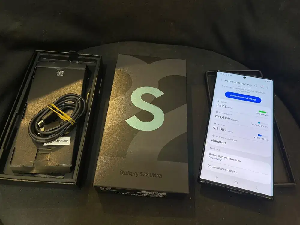 Samsung Galaxy S22 ULTRA 12/256 GB SEIN