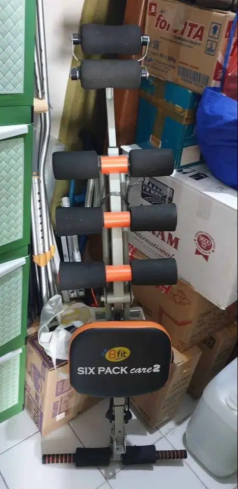 alat fitness gym di rumah Bfit Six Pack Care sit up treadmill tread mi
