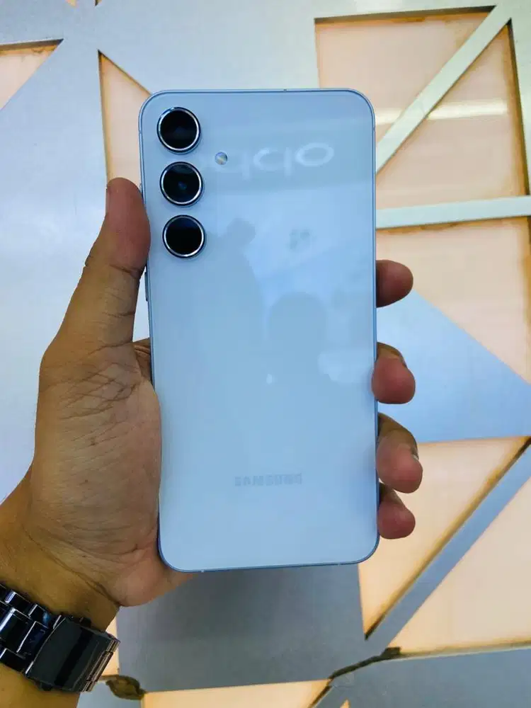 Samsung Galaxy A55 8/256gb Like New