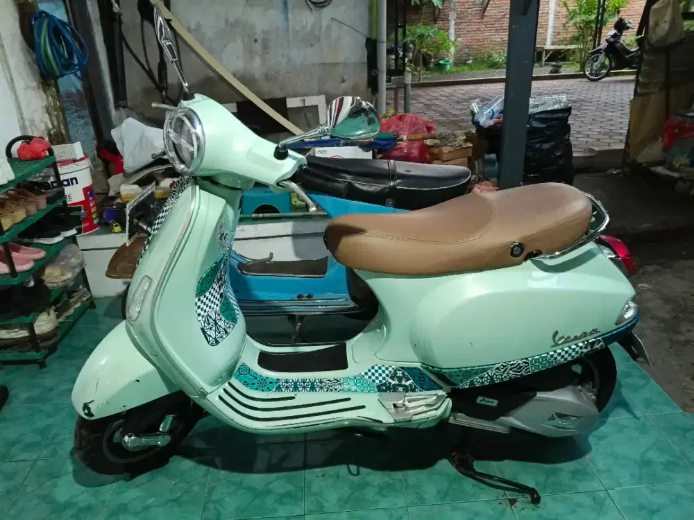JUAL CEPAT!!, Vespa Batik LX IGET 125