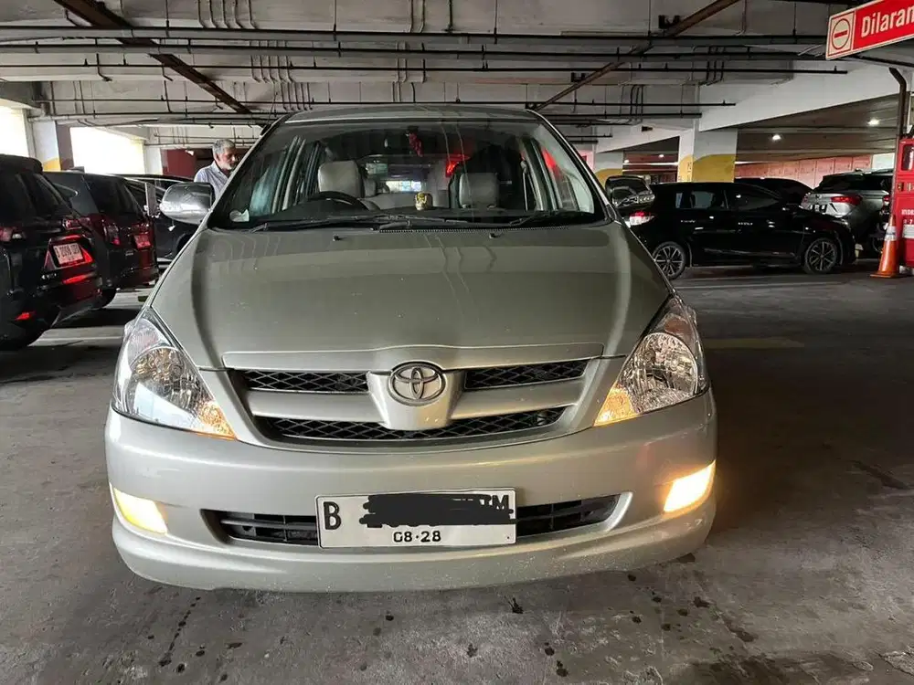Toyota Kijang Innova 2008 Bensin