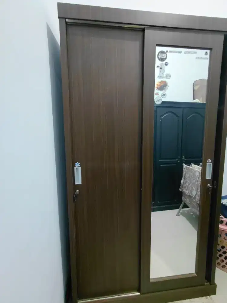 Lemari 2 Pintu Coklat