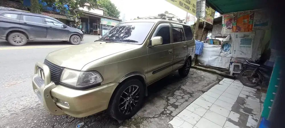 Toyota Kijang 2000 Bensin