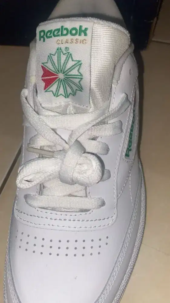 Sepatu Reebok Club' C 85