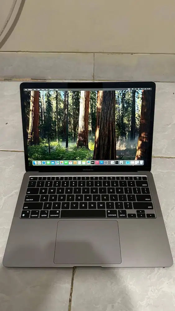 MacBook Air M1 2022 13.3 Inch M1/8GB/256GB NEGO