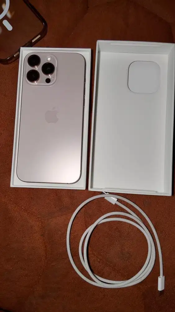 Iphone 16 promax 512gb garansi ibox resmi indonesia dessert titanium