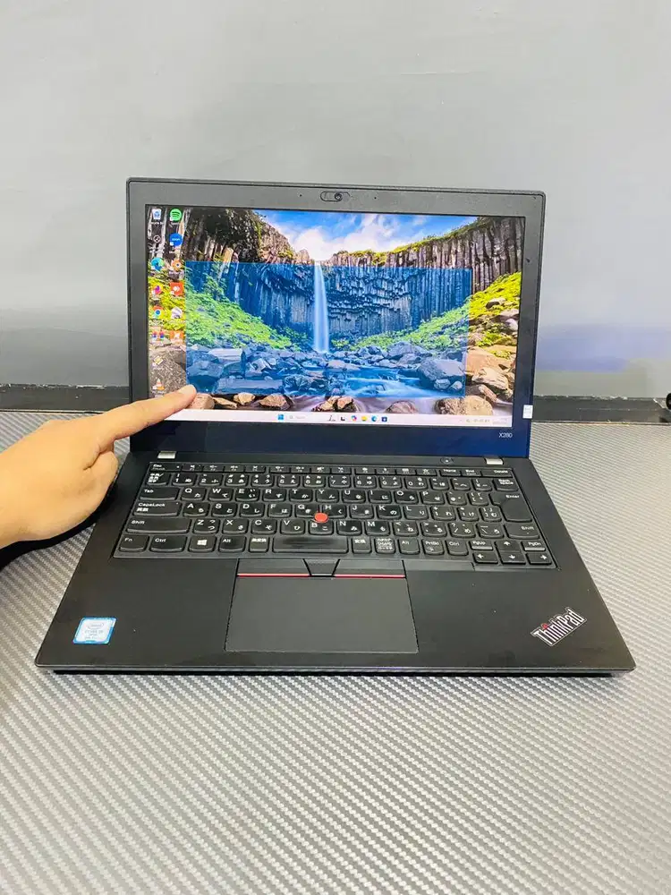 Laptop Lenovo X280 Touch Core i5 gen 8 RAM 8GB SSD 256GB FHD