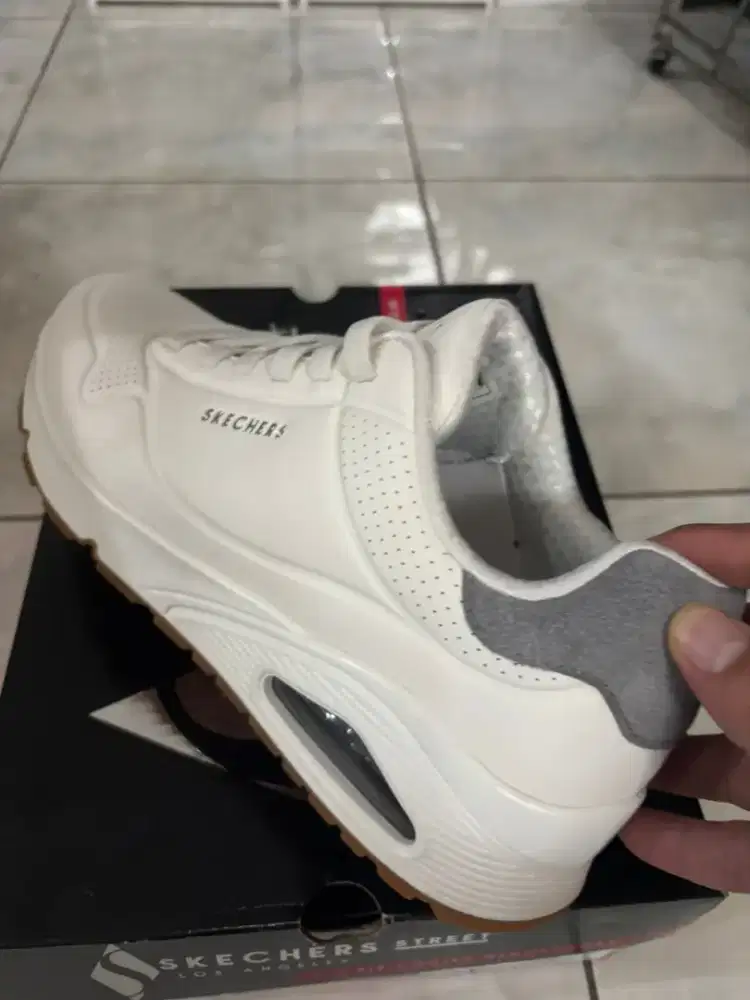 Skechers Tailored Air Putih size 41