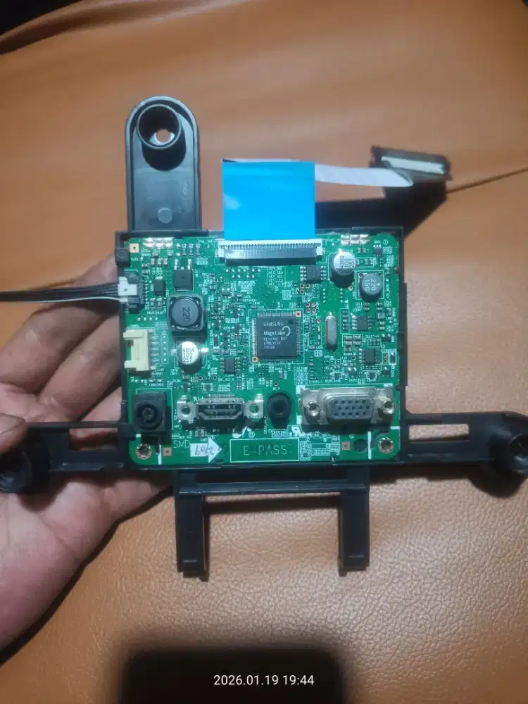 Board mesin Monitor samsung S19D300 ( model S19D300HY ) type LS19D300