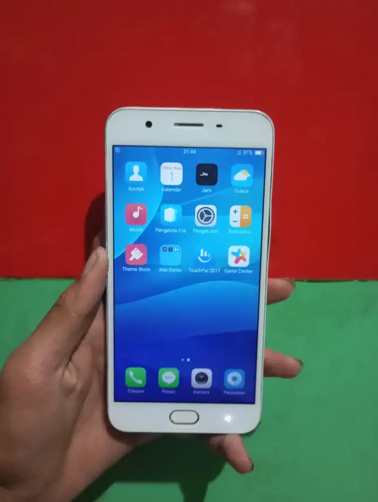 Oppo F1s Ram 4GB LTE