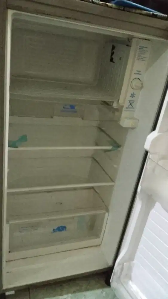 Dijual kulkas 1 pintu ,segera
