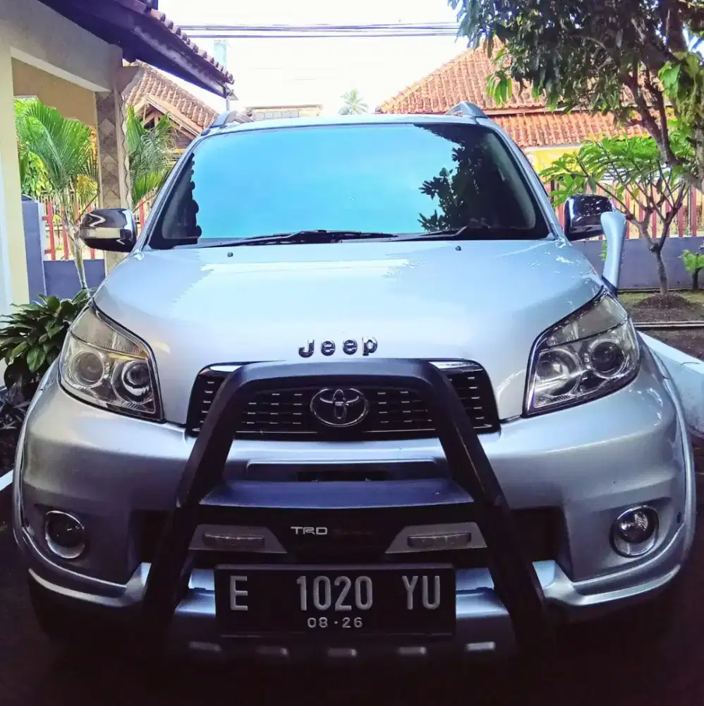 Dijual mobil Toyota Rush