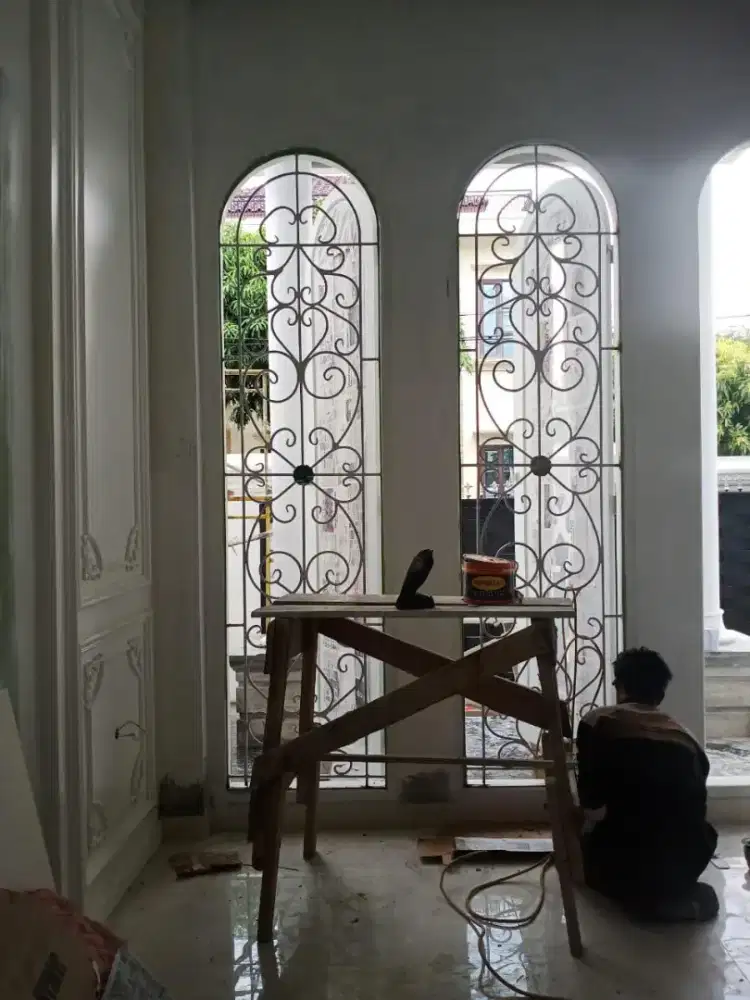 Teralis jendela tempahan