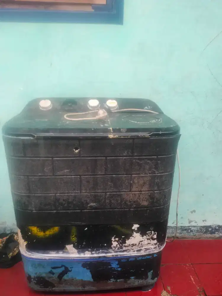 Mesin cuci rusak