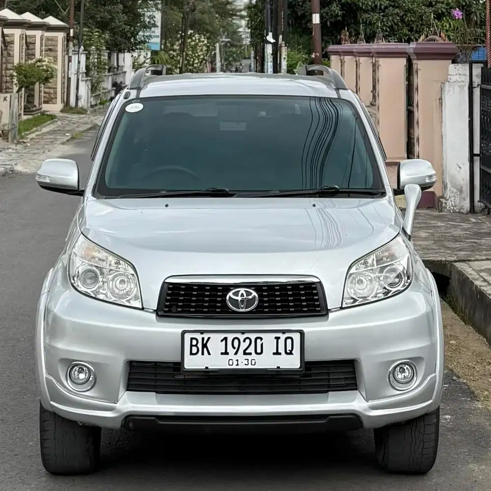 Toyota Rush G 1.5 Manual 2013