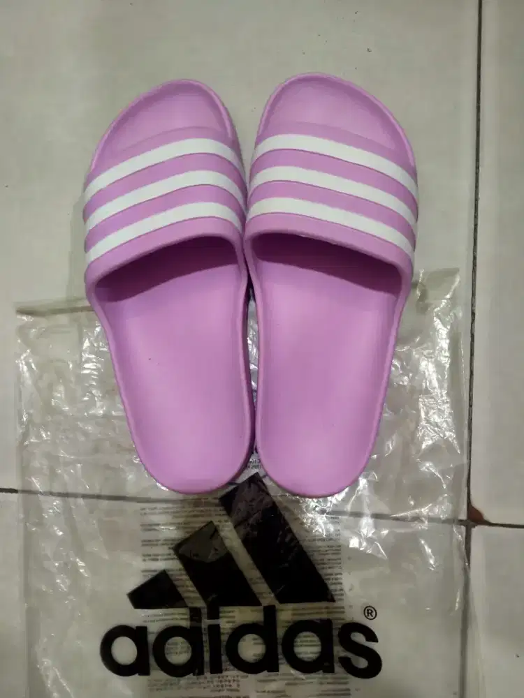 Sandal Adidas Ukuran 39 Original UK 39 Pink