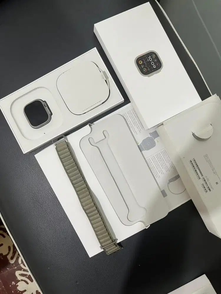 iwatch Ultra 2 49Mm Titanium Olive Alphine Loop