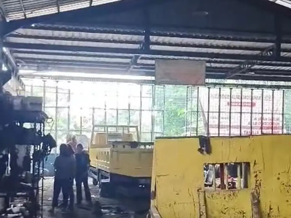 Dijual Gudang Strategis Bekasi Jalan Raya Narogong