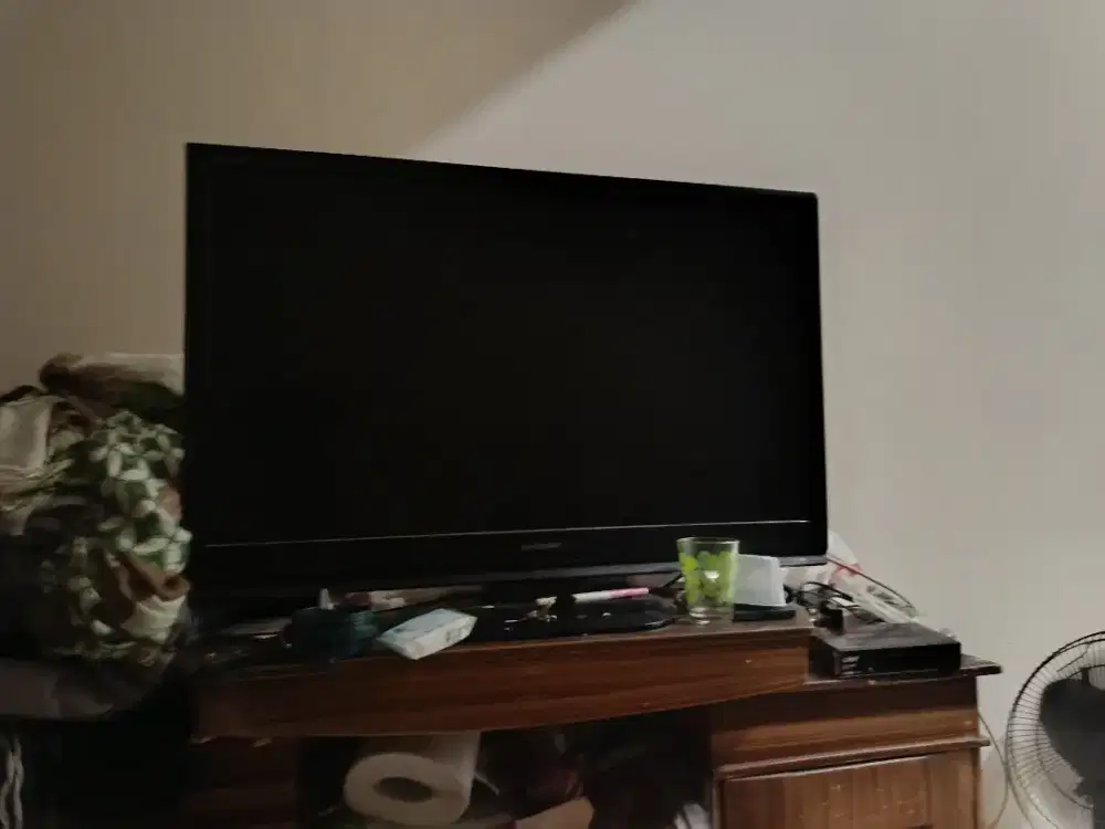 SHARP tv AQUOS 32inch + stb LUBY dvb t2 01