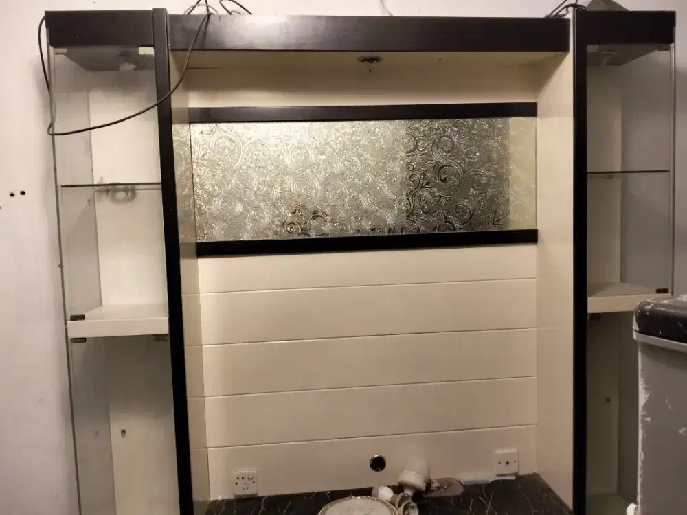 Bufet minimalis bekas