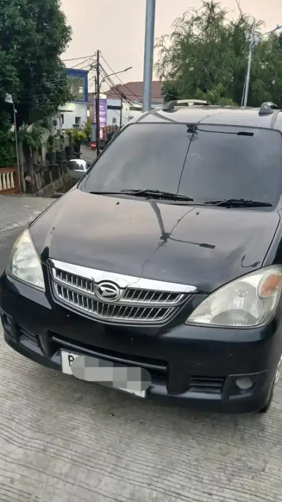 Xenia Li Xeluxe MT atas nama sendiri. Pajak gustus