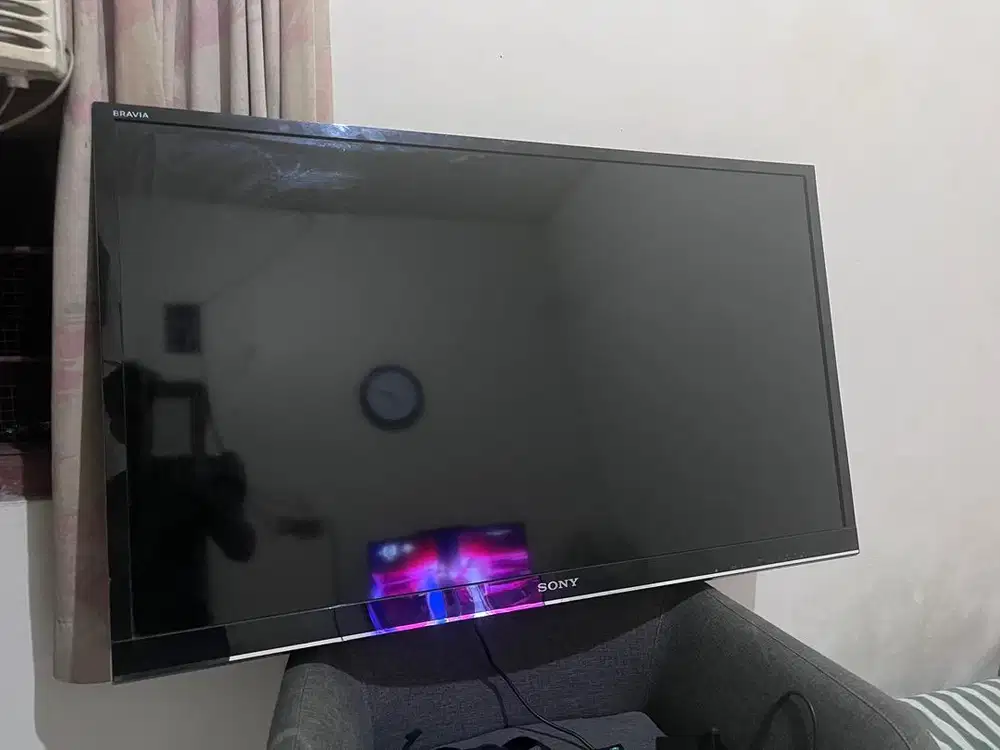 Tv sony bravia 40 inch minus lokasi ciputat