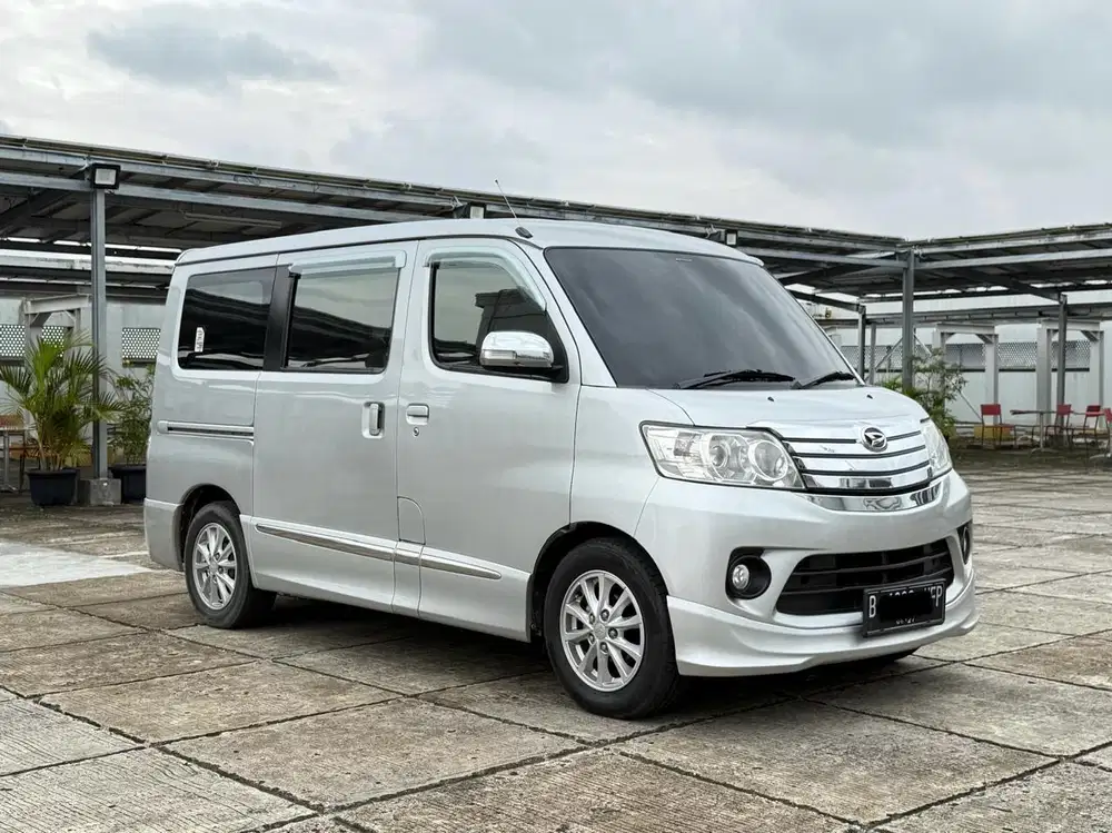 Daihatsu Luxio 1.5 X Matic 2022 KM 59RB