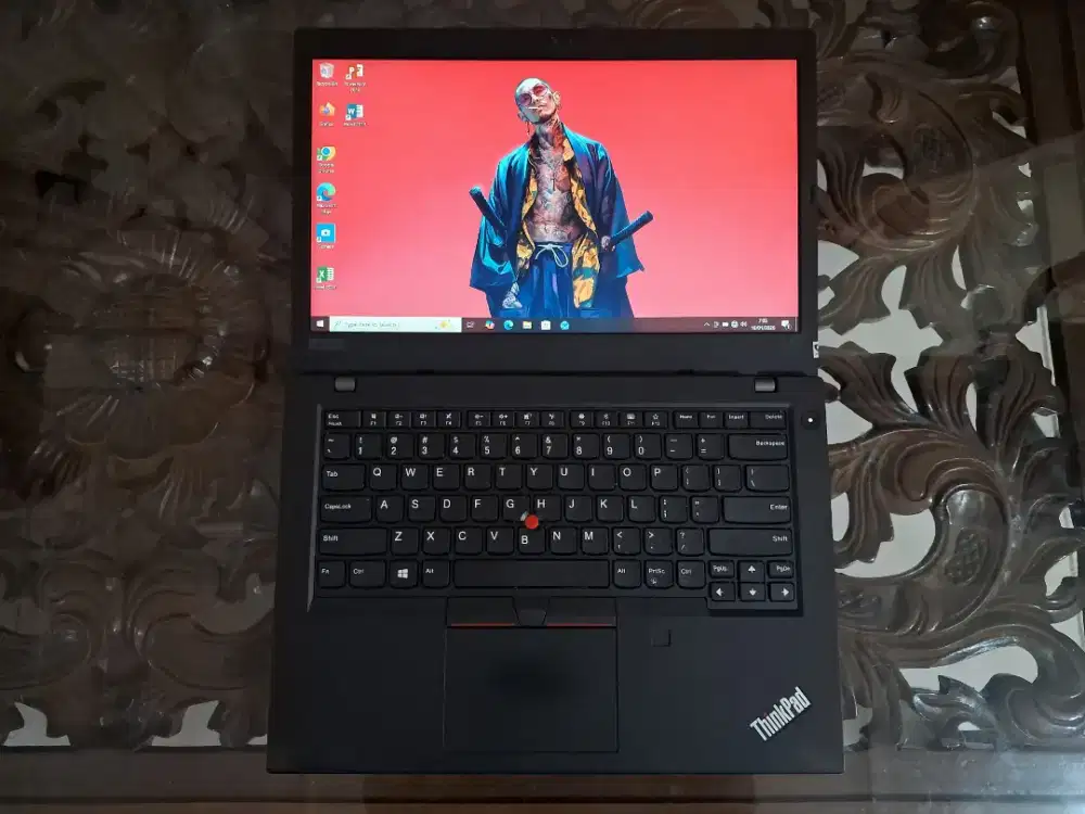 Lenov9 thinkpad i5-8365u, ram 8gb, ssd 512gb, fullhd,win 10 siap pakai