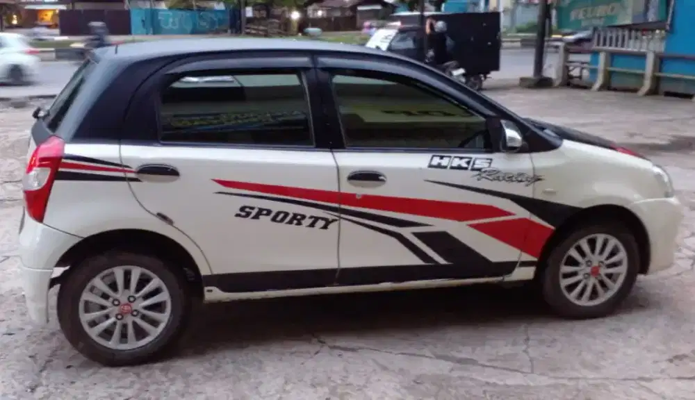 Toyota etios valco 2013