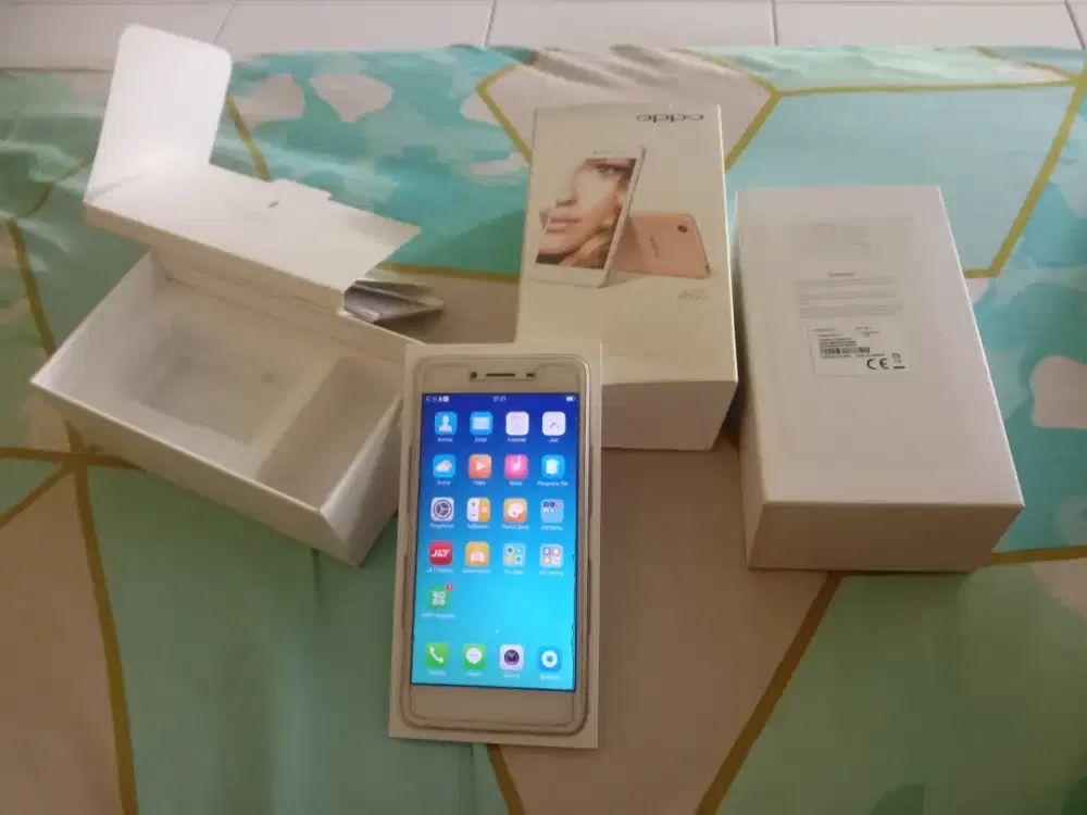 Hp Oppo a37 tangan pertama dari beli baru