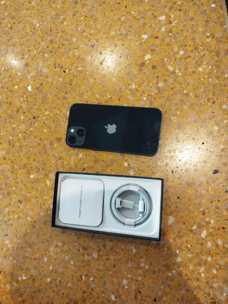 Iphone 13 128gb terjamin asli baru jos