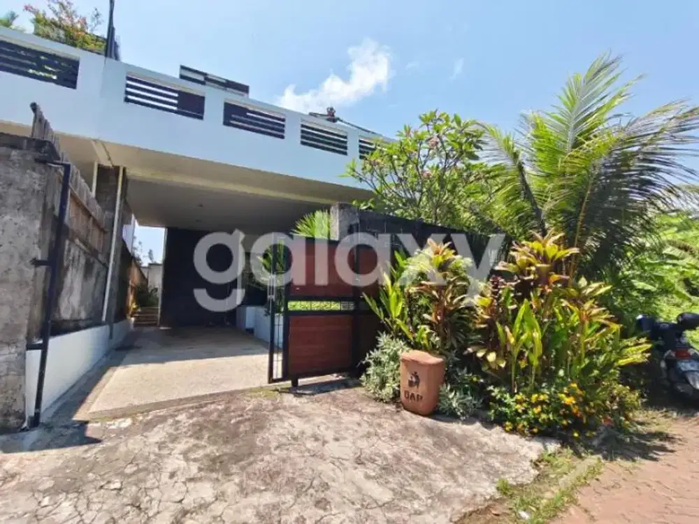 RUMAH BAGUS 2 LANTAI DI KOMPLEK PECATU INDAH SAHADEWA BADUNG, BALI