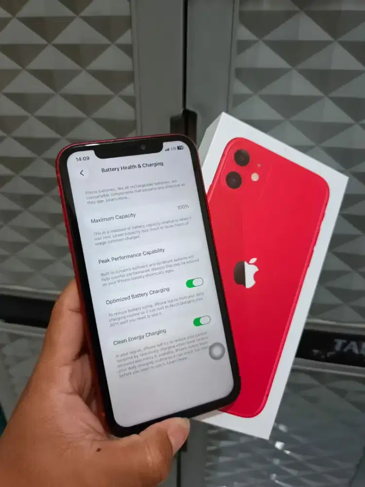 Iphone        11 64gb