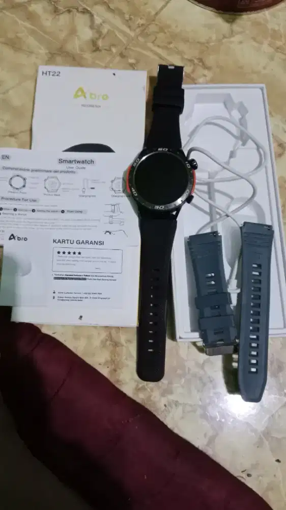 Jam smartwatch Aibro HT 22