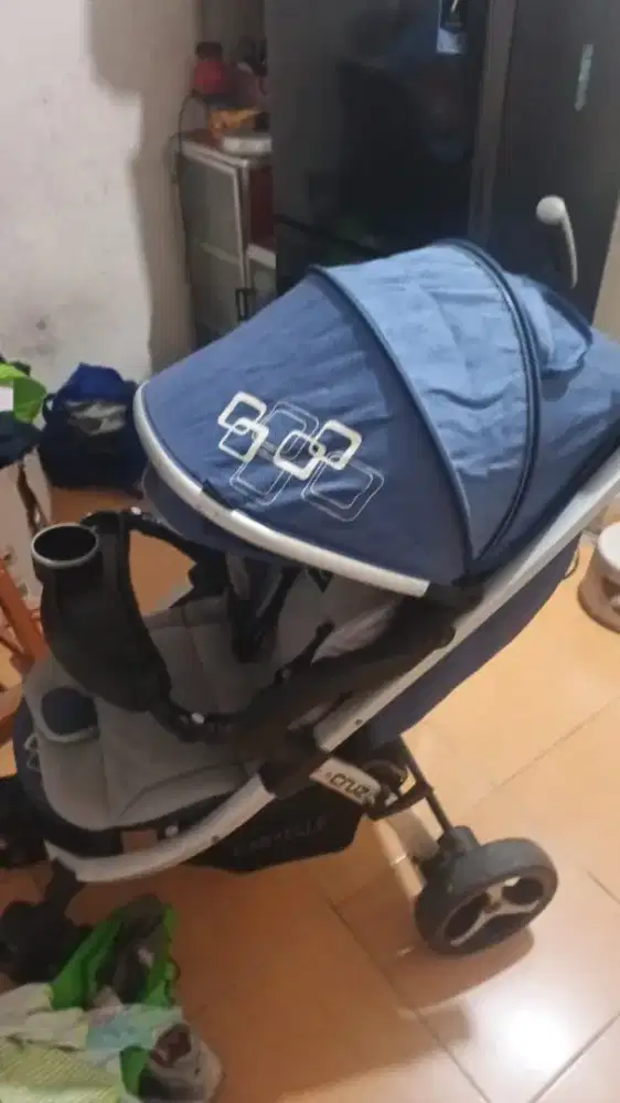 Stroller bekas baby elle