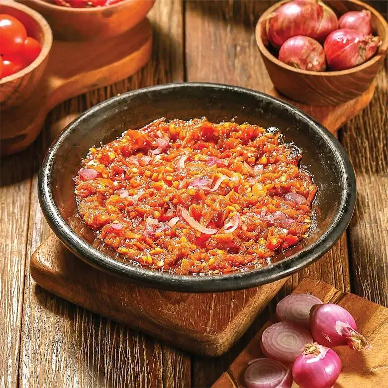 DICARI STAFF KITCHEN / COOK